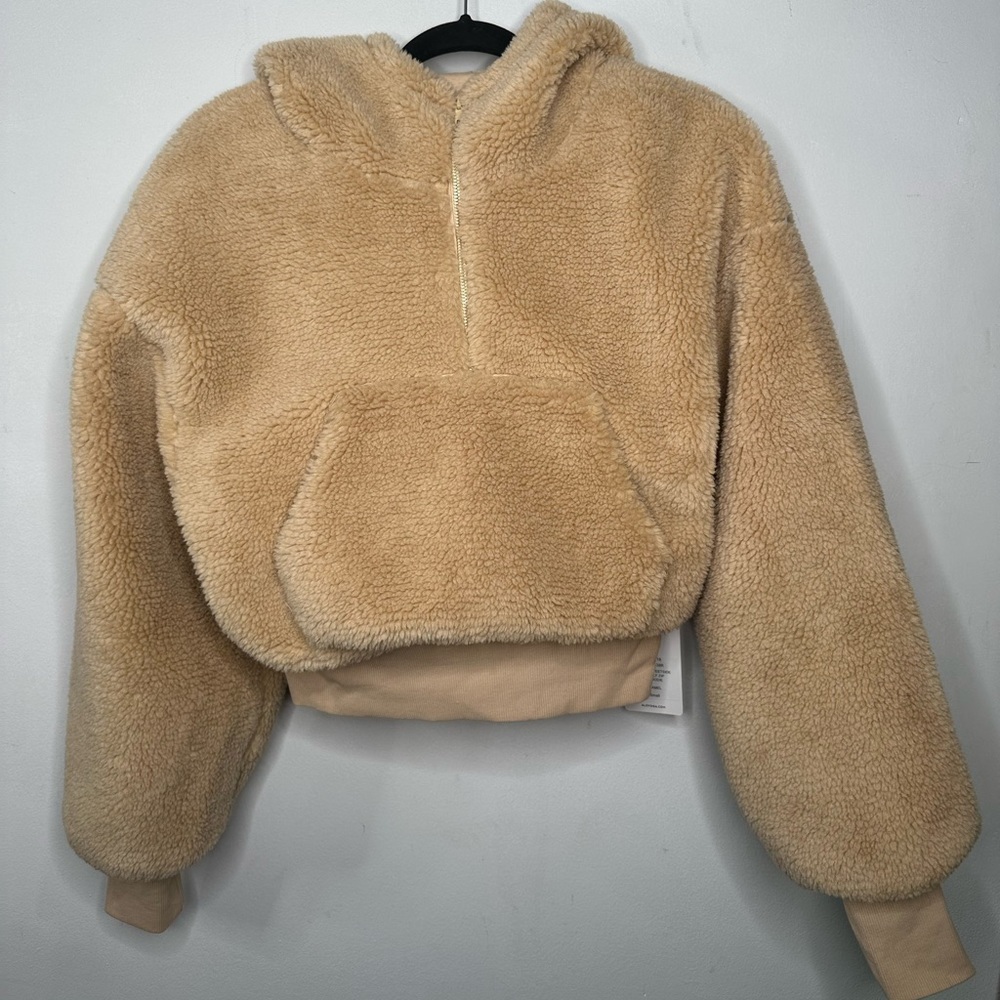 NWT Alo streetside half zip sherpa hoodie